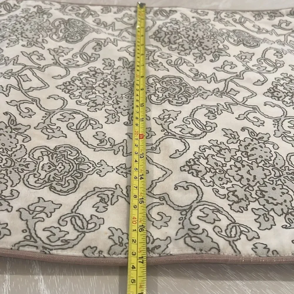 Table Runner
